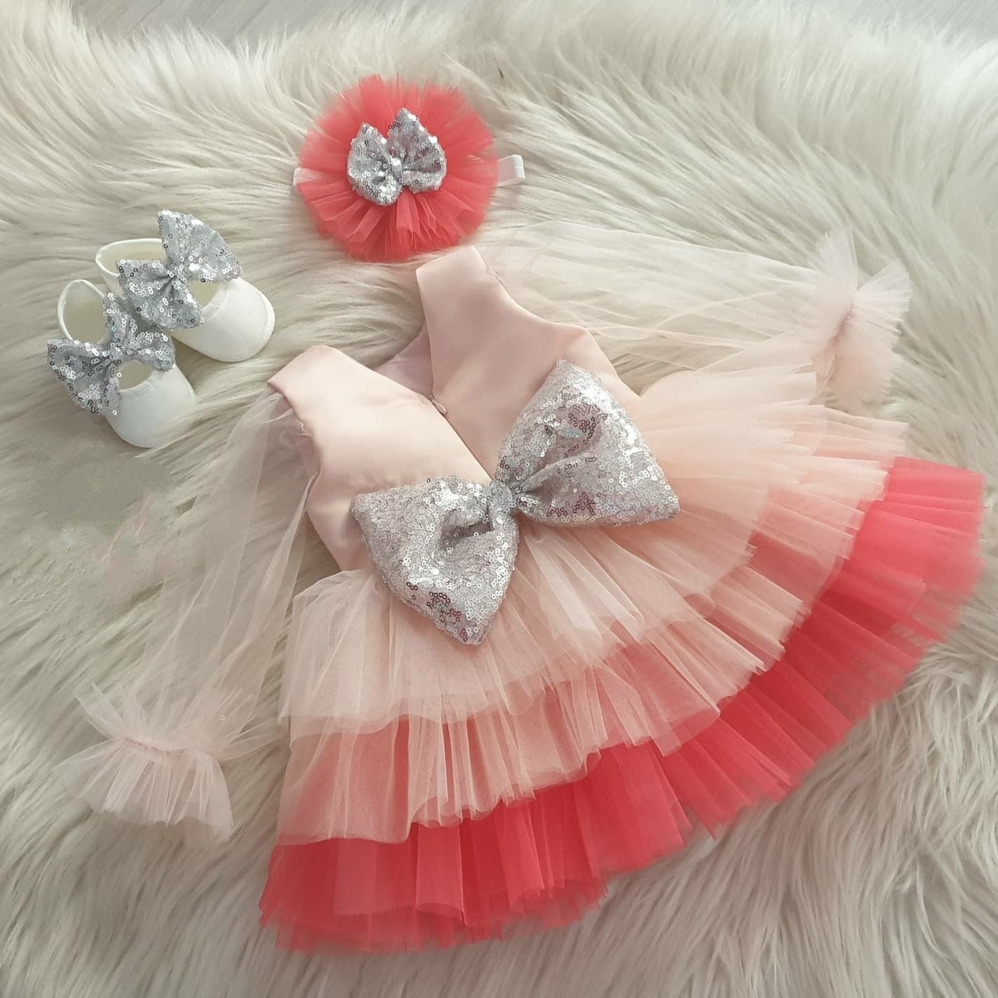 Amazing multi-layered dress